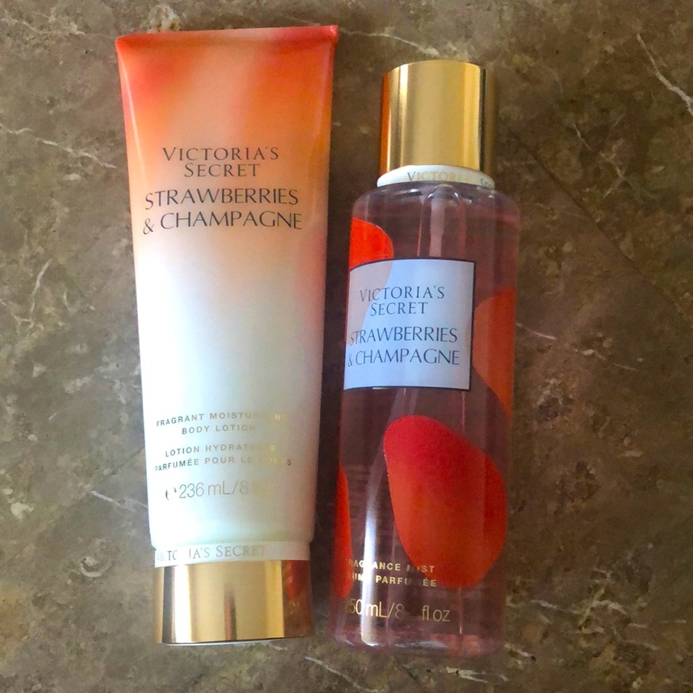 VICTORIAs SECRET STRAWBERRIES CHAMPAGNE LOTION SET